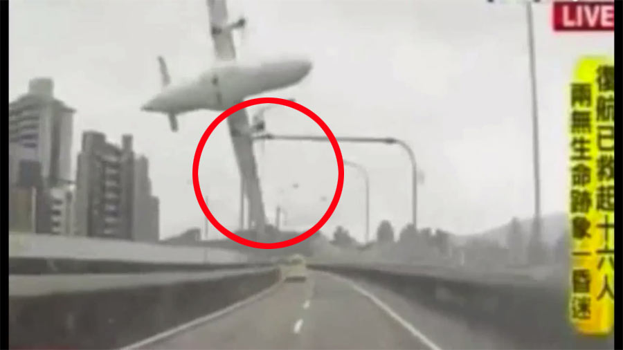 Impactante Vídeo Del Momento Del Choque Del Avión de TransAsia en Taiwán