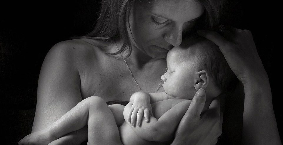 Conmovedoras Y Emotivas Imágenes Como Recuerdo Para Sus Padres De Bebés Que Van A Morir 10 Conmovedoras Y Emotivas Imágenes de Bebés Que Van A Morir Como Recuerdo Para Sus Padres