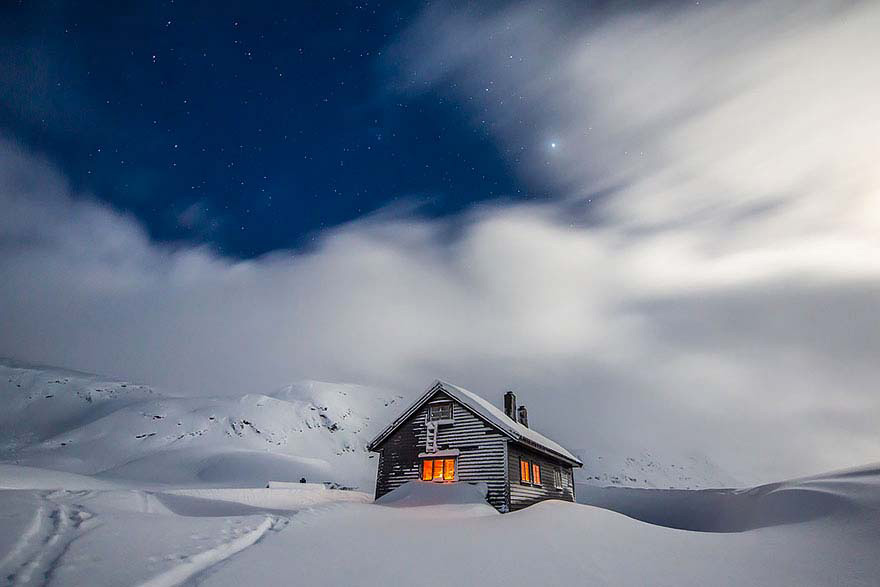 25 Casas Solitarias Perdidas En Majestuosos Paisajes Invernales. La #5 Es Maravillosa