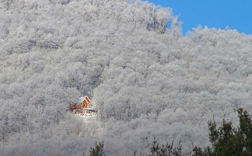 25 Casas Solitarias Perdidas En Majestuosos Paisajes Invernales. La #5 Es Maravillosa