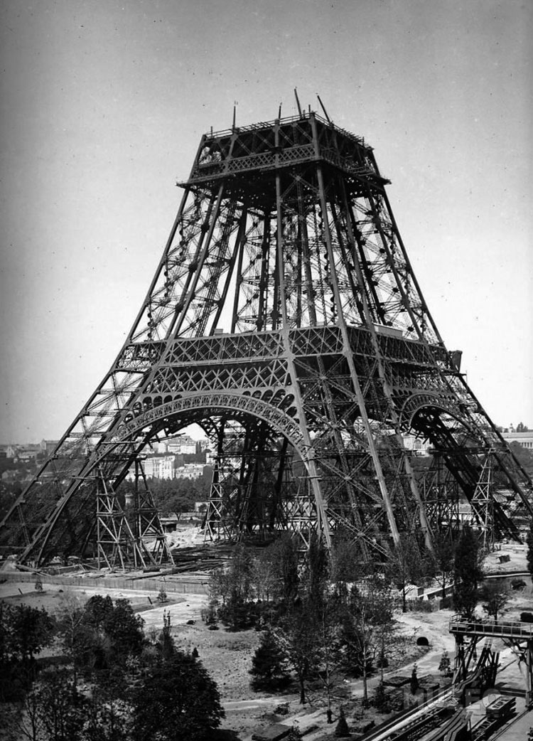 construccion-torre-eiffel-17