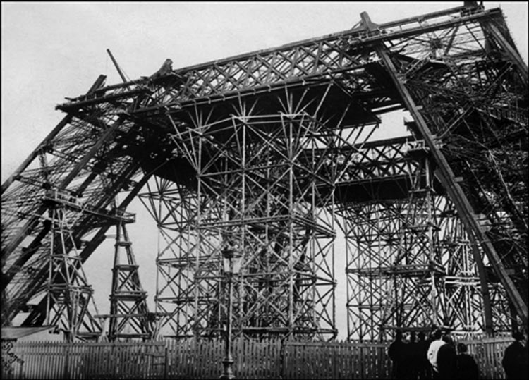 construccion-torre-eiffel-8