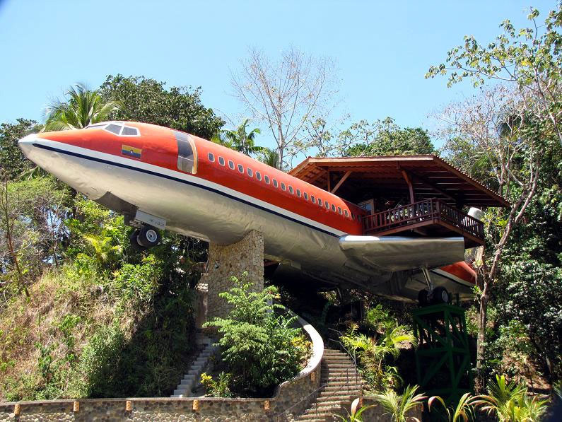 Esto Podría Parecer Un Avión Normal, Pero Esperad A Ver Lo Realmente Hay Dentro