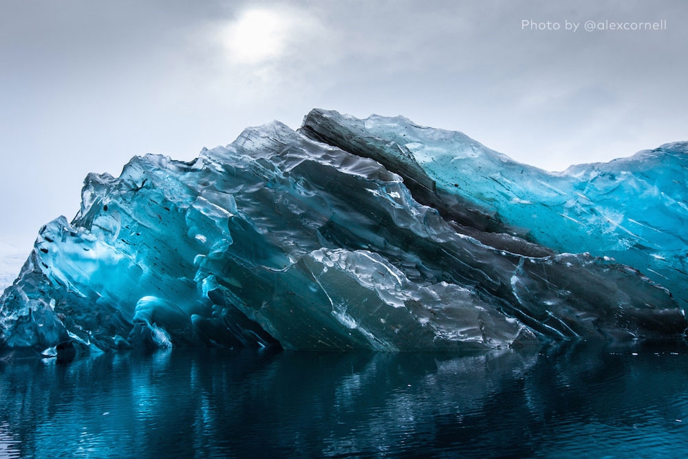 Fotografían Un Iceberg Como Nunca Se Había Visto. Algo Extremadamente Raro De Ver