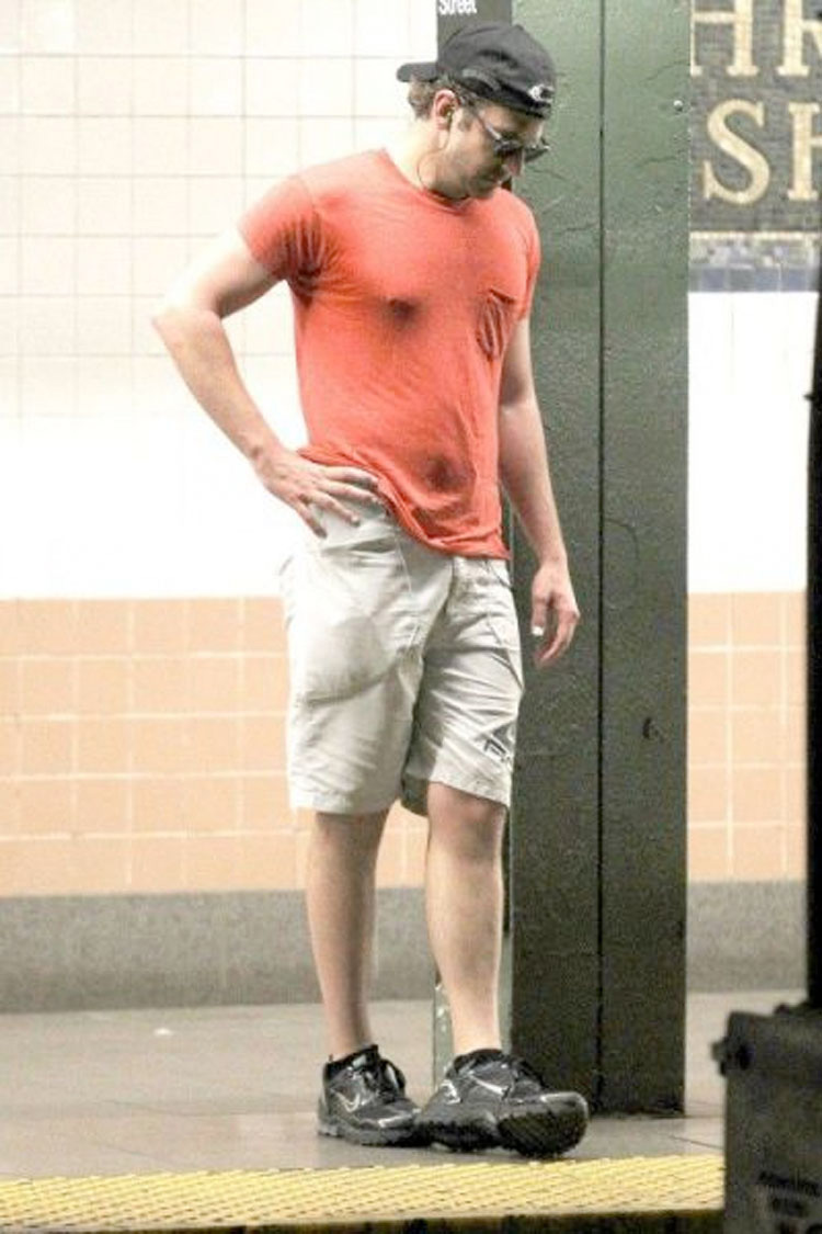 23 celebridades que han sido vistas en el metro (en algunos casos NO lo creerás)