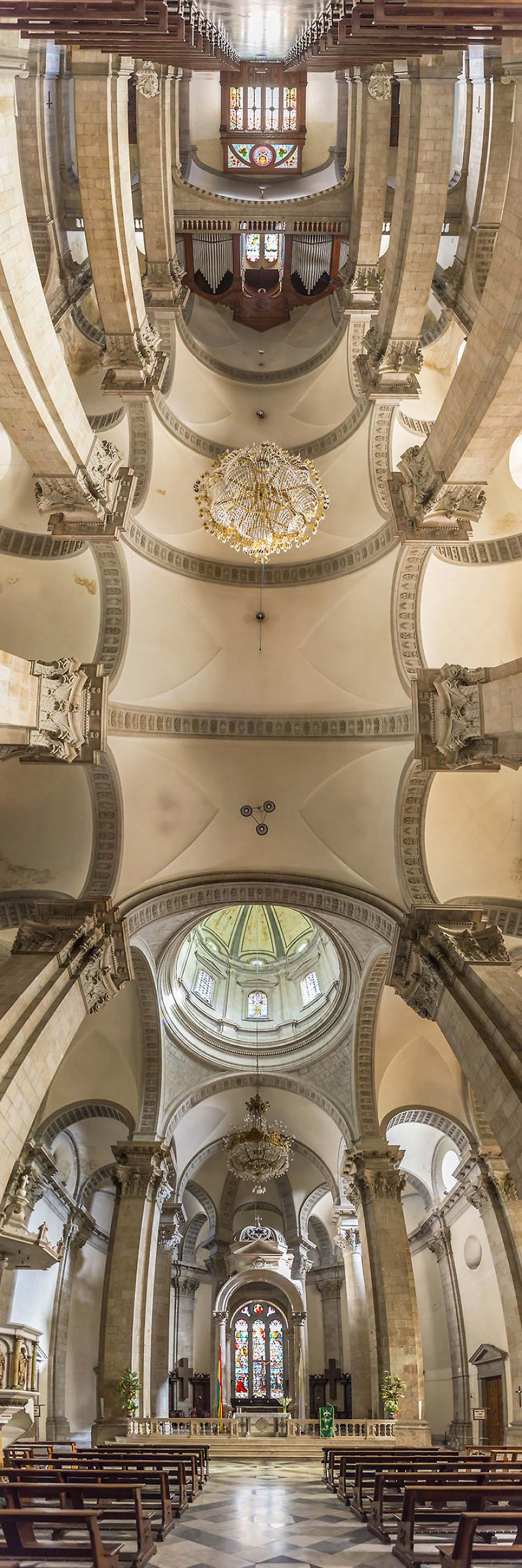 Las Fotografías Del Interior De Iglesias Que Están Sorprendiendo A todo El Mundo