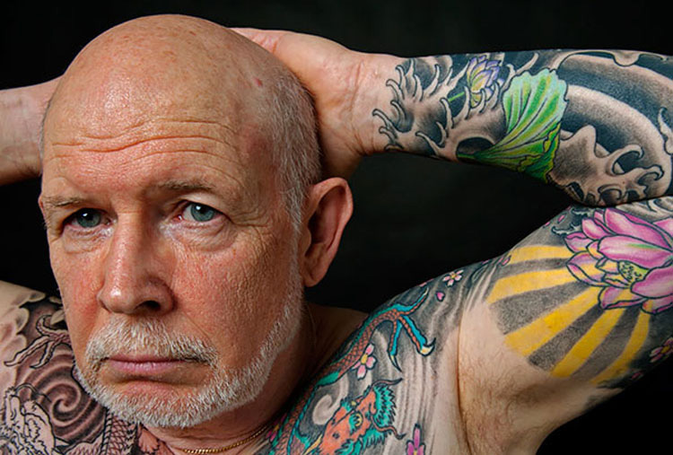 ¿Te has preguntado cómo quedarían los tatuajes al ser anciano? Aquí puedes ver 18 ejemplos