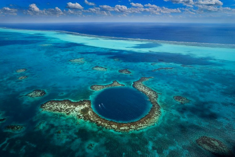 6 Agujeros increíblemente profundos alrededor del mundo que te dejarán ALUCINANDO