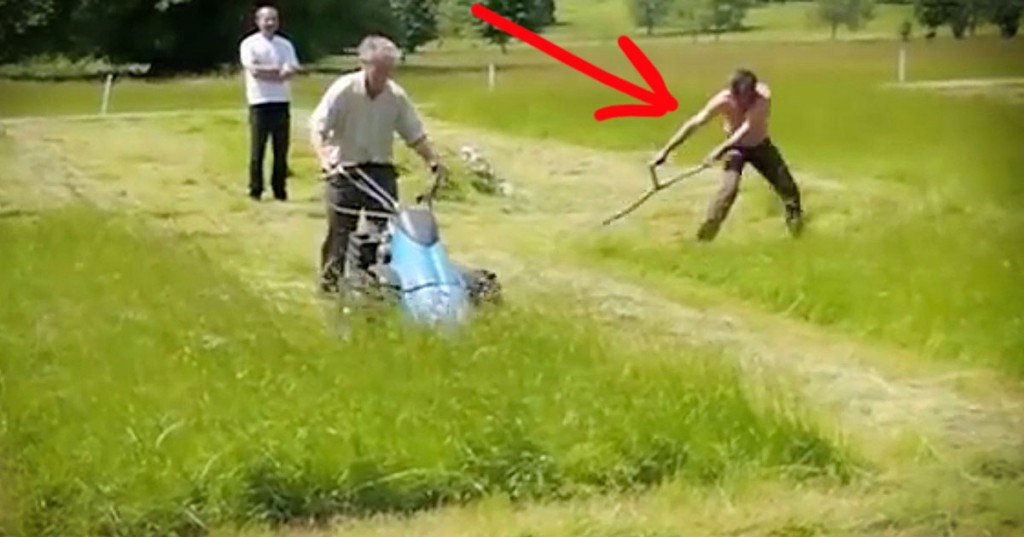 Competición para cortar la hierba. Cortadora mecánica contra guadaña. ¿Quién GANA?