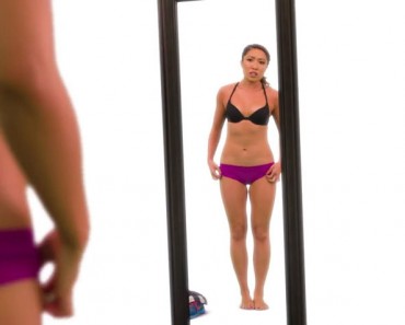 Blogger rompe el mito del 'cuerpo perfecto' con este impactante video