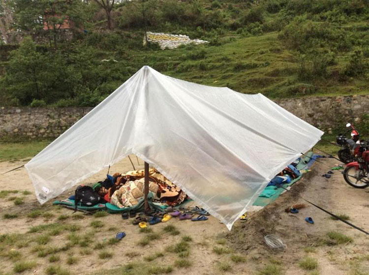 Este adolescente es todo un HÉROE: salvó a 55 huérfanos durante el terremoto de Nepal y luego hizo ESTO