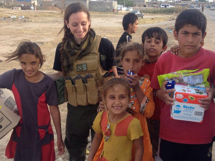 La desgarradora razón por la que esta madre decidió dejar a su hijos para luchar contra el ISIS