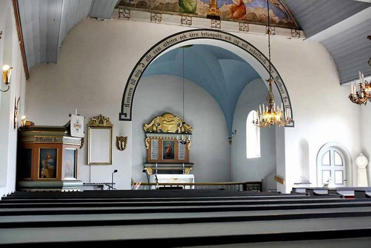 Cuando vi el interior de esta iglesia de estilo clásico, no podía CREER lo que estaba viendo