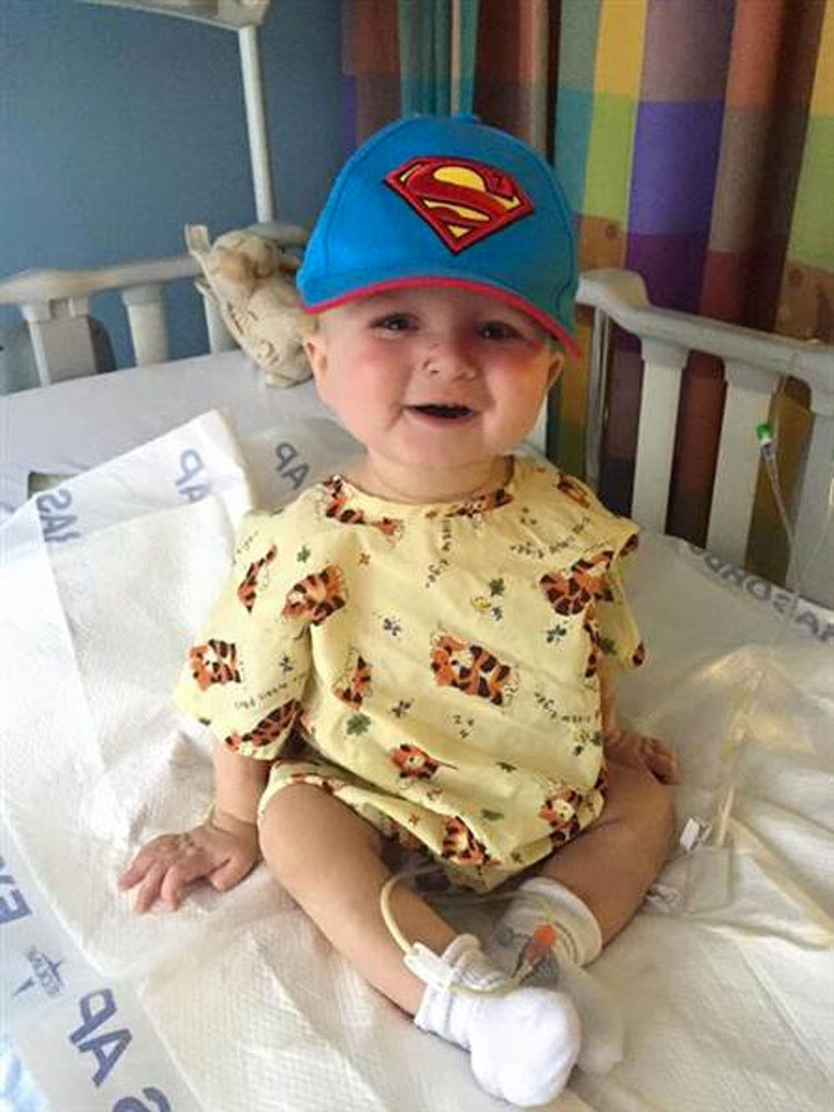 Su padre le entregó su riñon para salvar la vida de su bebé. Este es su EMOTIVO testimonio de amor paternal