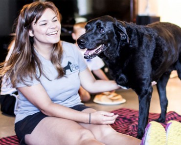 Desgarradora despedida con este homenaje con fotos a este adorable perro de tres patas 2 Desgarradora despedida con este homenaje con fotos a este adorable perro de tres patas