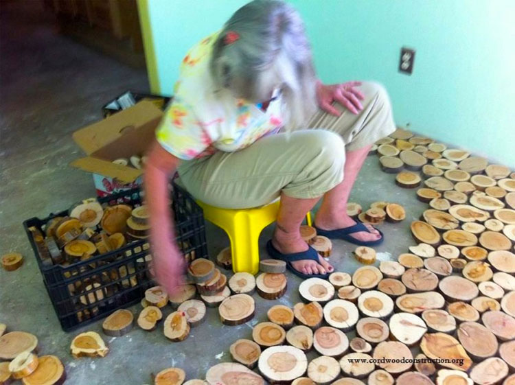 Querían convertir su casa en algo épico, así que recogieron troncos de árbol e hicieron ESTO