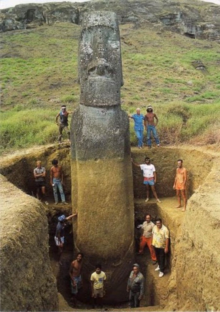 Cientificos descubren finalmente lo que hay debajo de las cabezas de Isla de Pascua, y es IMPACTANTE