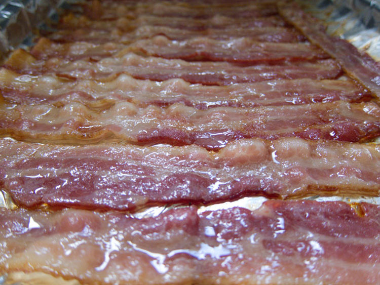 Si envuelves bacon con pan de esta forma, harás algo que hará que tu mente VUELE