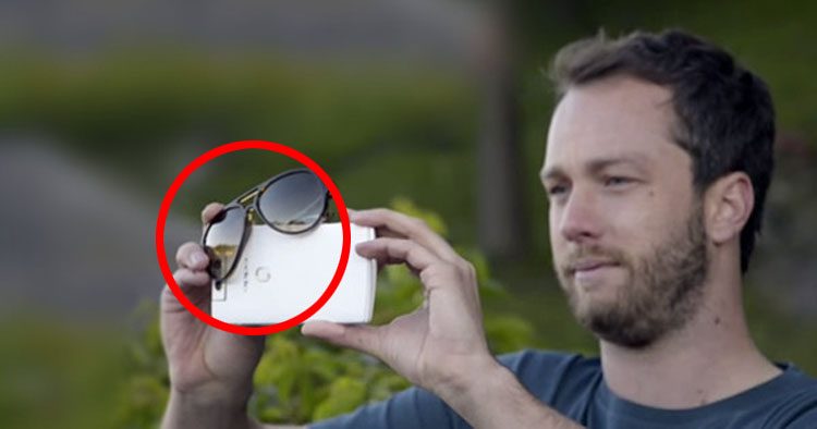 Poner sus gafas de sol en un Smartphone es un truco ÉPICO que probablemente no sabías