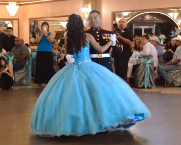 Este Marine baila con su hija quinceañera, pero nadie esperaba que hiciera ESTO