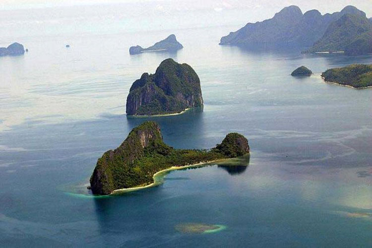 14 islas que se parecen MUCHO a otras cosas. La #9 es INCREÍBLE