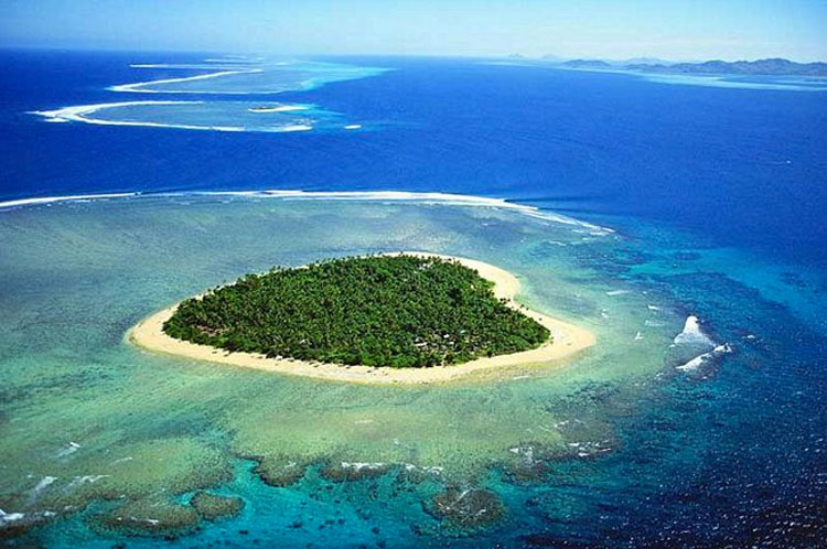 14 islas que se parecen MUCHO a otras cosas. La #9 es INCREÍBLE