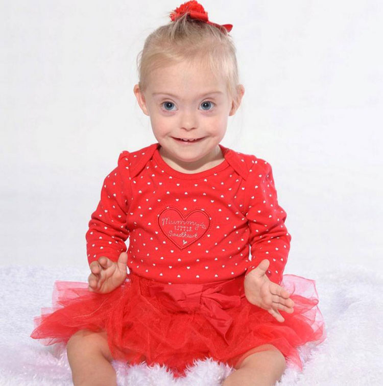 Niña con síndrome de Down gana dos contratos de modelo gracias a su sonrisa. ¡ES PRECIOSA! 4 Niña con síndrome de Down gana dos contratos de modelo gracias a su sonrisa. ¡ES PRECIOSA!