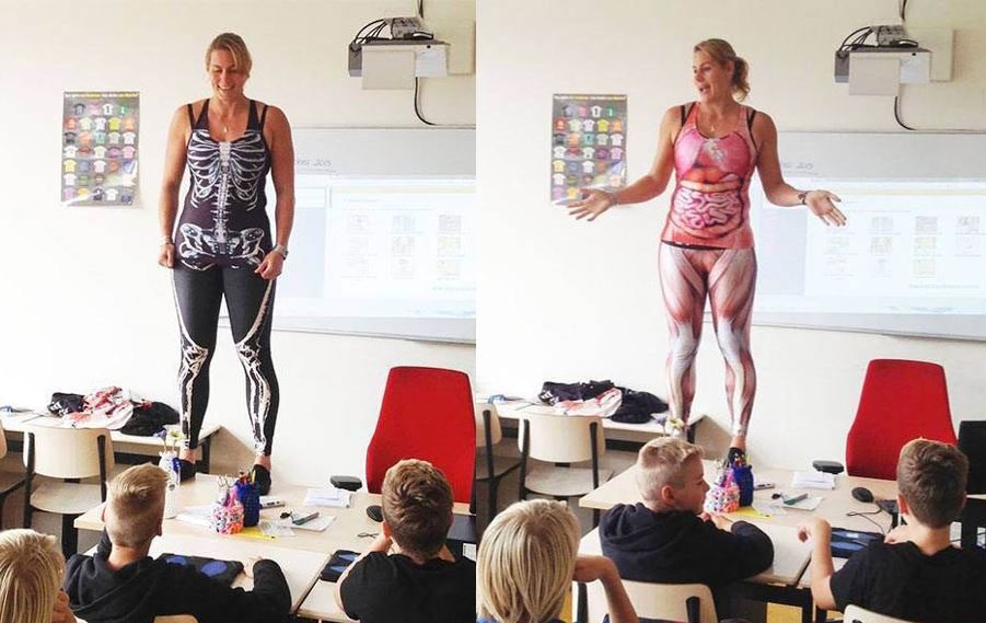 Esta maestra se desnuda para enseñar a sus estudiantes sobre el cuerpo humano. ¡WOW!