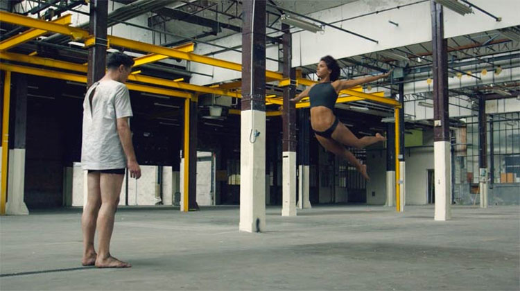Medicine - Dos bailarines conversan en este fascinante y poderoso cortometraje que no te dejará indiferente