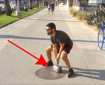 Este hombre creó el "martillo de Thor" REAL con ciencia y ESTO es lo que pasó 5 Este hombre creó el "martillo de Thor" REAL con ciencia y ESTO es lo que pasó