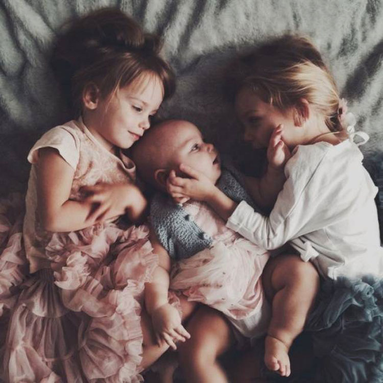 20 fotos que muestran la alegría de tener hermanos y hermanas