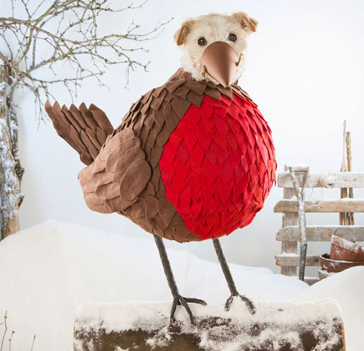 Cada Navidad este fotógrafo transforma a su perro en diferentes animales y este es el resultado