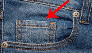 ¿Alguna vez te has preguntado por qué está ese pequeño bolsillo en los pantalones vaqueros? Esta es la razón...