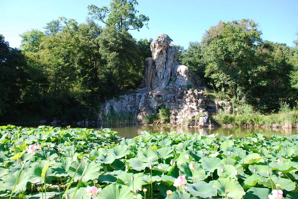 Esta enorme estatua del siglo XVI contiene un misterioso secreto