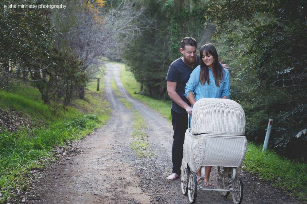 Esta pareja estaba cansada de preguntas acerca de bebés, por lo que organizó una ingeniosa sesión de fotos