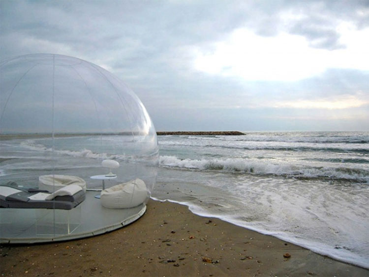 Esta increíble tienda con forma de burbuja transparente te permite dormir bajo las estrellas