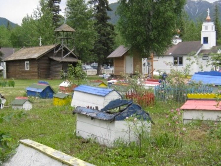 Parecen casas de juguete para niños... Pero la verdad es mucho más mórbida