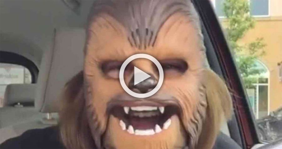 Este es el vídeo más visto de la historia de Facebook. Todo el que lo ve acaba RIENDO... 2 Este es el vídeo más visto de la historia de Facebook. Todo el que lo ve acaba RIENDO...