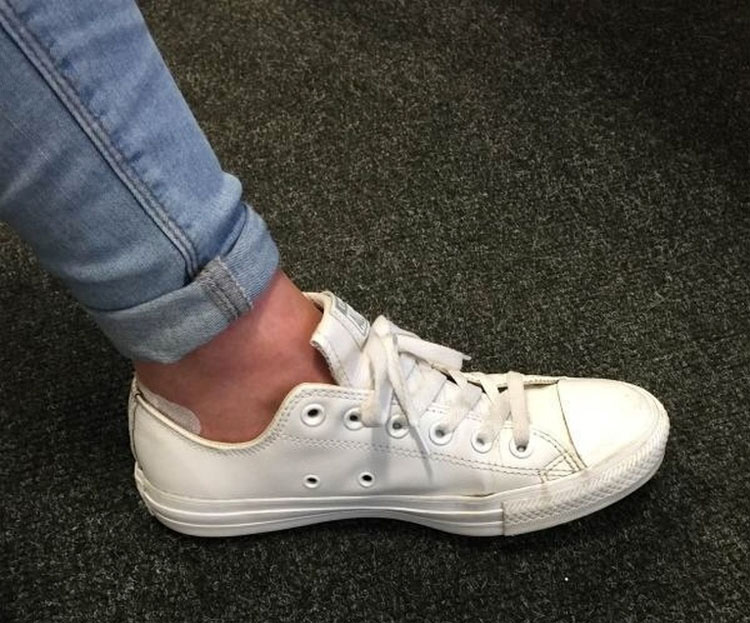 Lo más probable es que tengas unas Converse, pero ¿sabes cómo utilizar estos 2 agujeros?