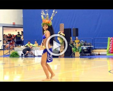 Cuando esta bailarina de Tahití comienza a bailar no serás capaz de mirar hacia otro lado...