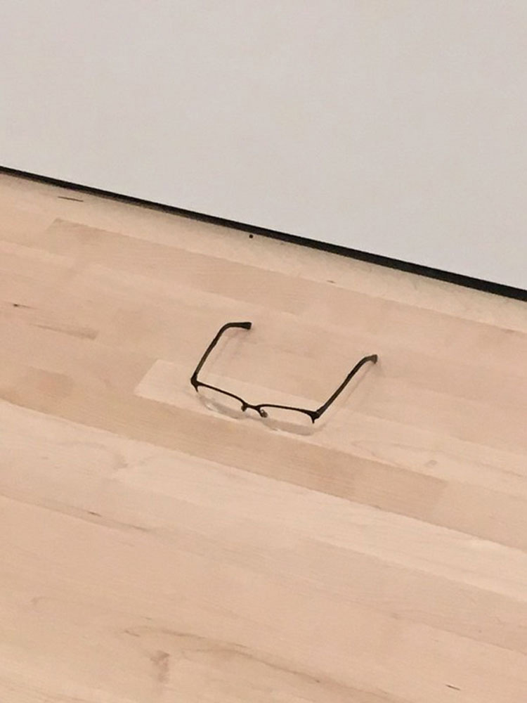 Unos adolescentes deciden hacer una broma en un museo de arte moderno. Y pasó ESTO...