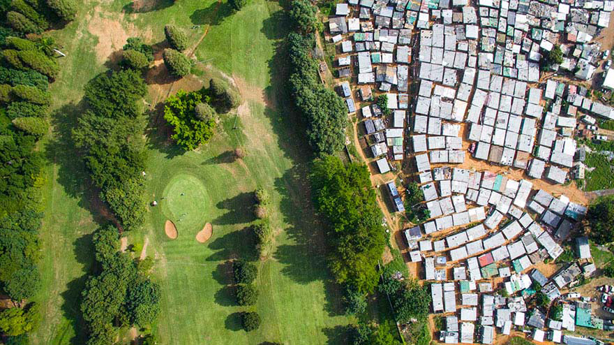 La enorme brecha entre ricos y pobres, capturada por drones... ¡Absolutamente terrible!