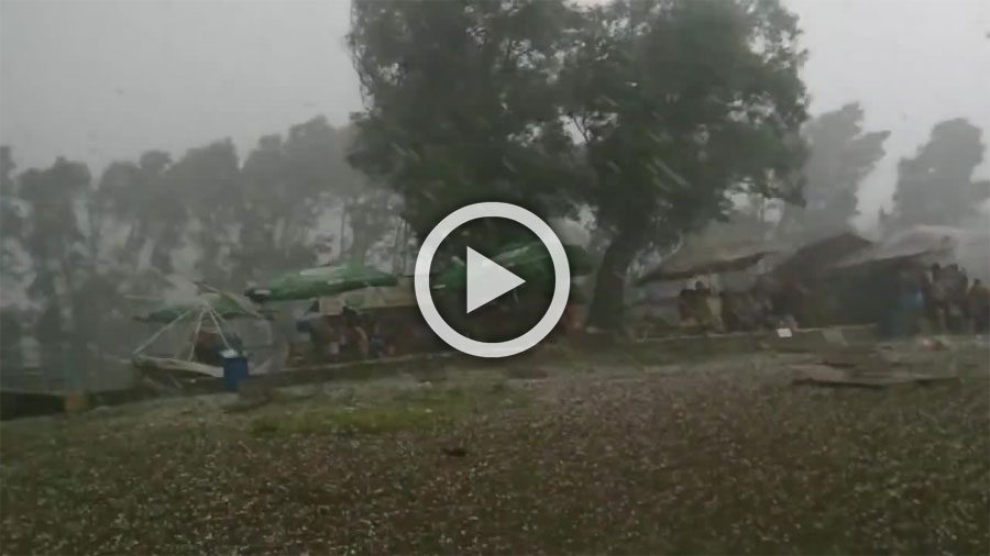 En 2014 sucedió este inaudito hecho en una playa de Rusia. ¿Habías visto algo así? 2 En 2014 sucedió este inaudito hecho en una playa de Rusia. ¿Habías visto algo así?