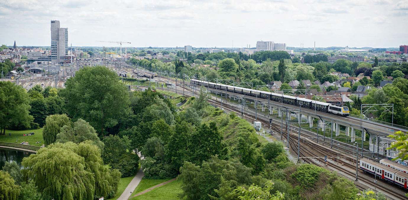 Los 5 mejores (y más espectaculares) lugares para viajar en tren