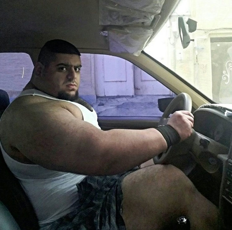 Este HULK realmente existe, y sus fotos son gloriosamente amenazadoras... 9 Este HULK realmente existe, y sus fotos son gloriosamente amenazadoras...