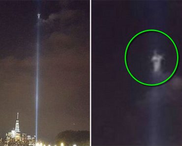 Alguien captó ESTO sobre el lugar del homenaje al World Trade Center el pasado 9 de septiembre 1 Alguien vio ESTO sobre el lugar del homenaje al World Trade Center el pasado 9 de septiembre