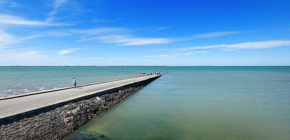 Passage du Gois es una carretera tan loca que desaparece bajo el agua 2 veces al día