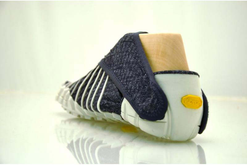 Mira estos zapatos de inspiración japonesa que no tienen cordones y se ajustan alrededor del pie