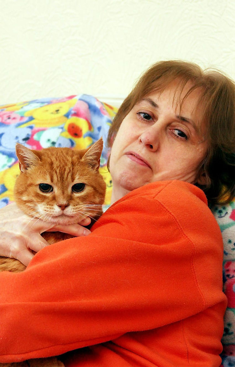 Su gato se tumbaba sobre su estómago. Hasta que los médicos descubrieron que tenía cáncer