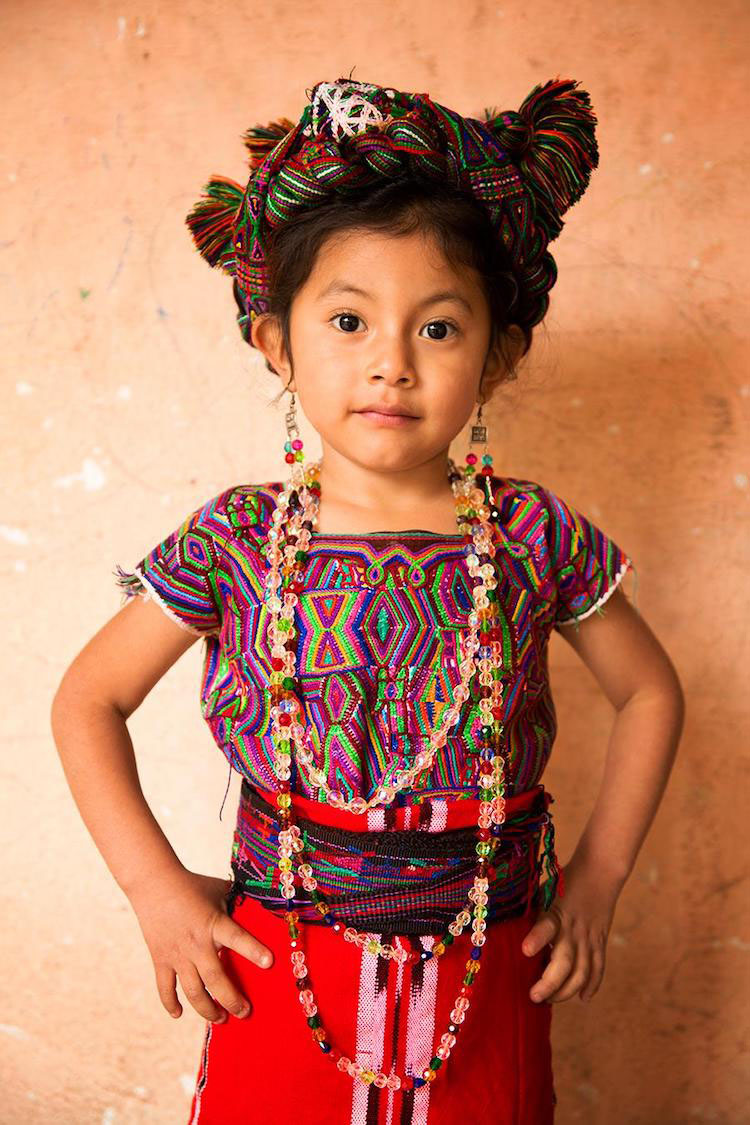 La fotos de este viajero capturan la hermosa diversidad de culturas remotas alrededor del mundo